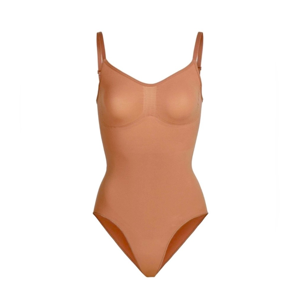 Skims sculpting Shapewear bodysuit